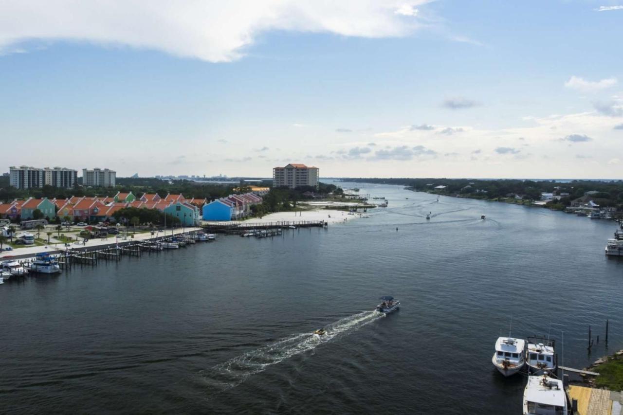 3138 Laurel Drive in Gulf Breeze, United States