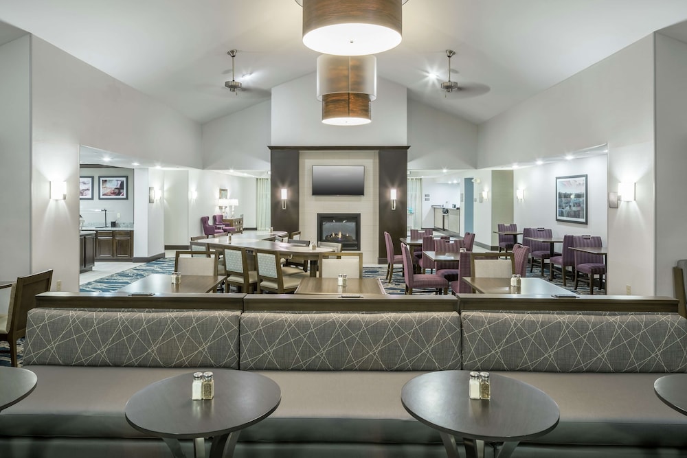 Homewood Suites by Hilton Cedar Rapids North - photo 27