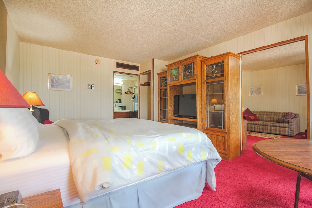 HomeTown Inn by OYO Liberal KS - photo 19