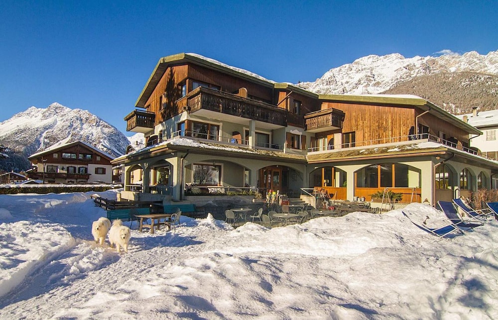 Hotel Nevada - carbon neutral hotel in Bormio