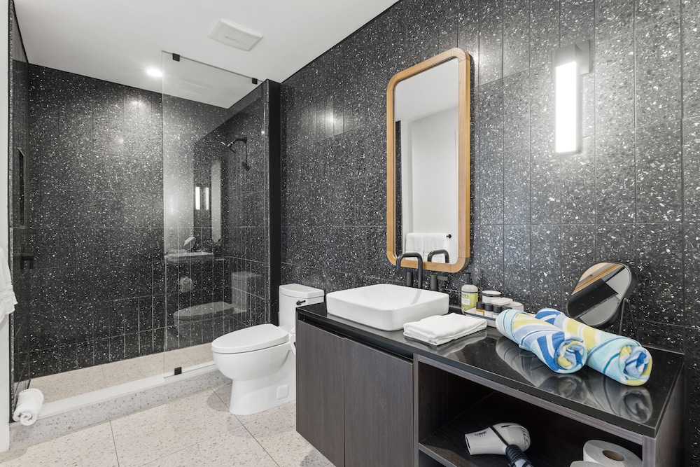 Austin Condo Hotel - photo 786
