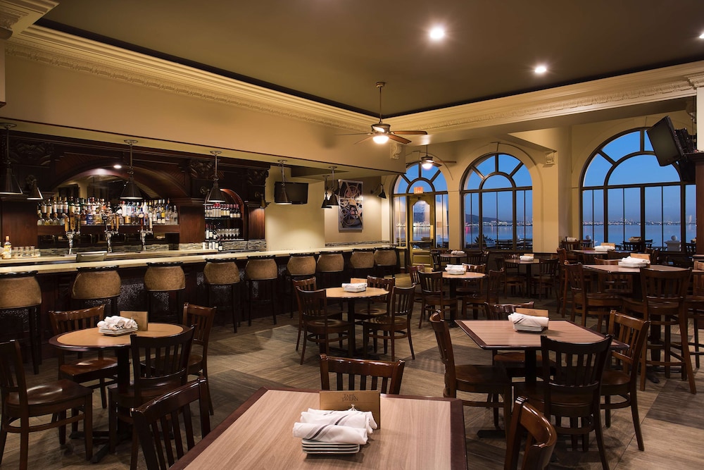 Embassy Suites by Hilton San Francisco Airport Waterfront - photo 44