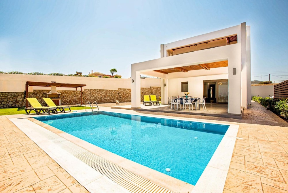 Villa Dionysos in Rhodes — 4-Star Luxury Hotel in Rodos, Greece