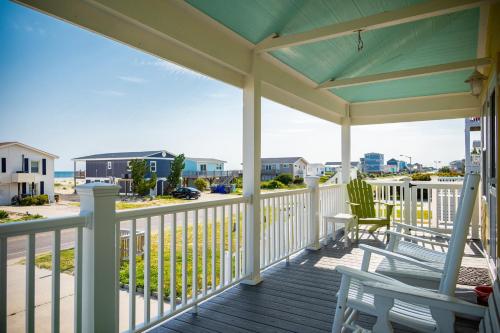 Allegra by Oak Island Accommodations - photo 19