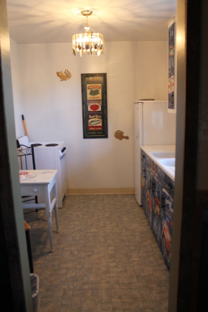 Black Bear Motel - photo 29