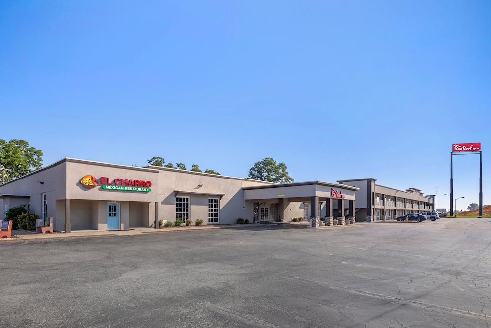 Red Roof Inn Dunn - photo 33