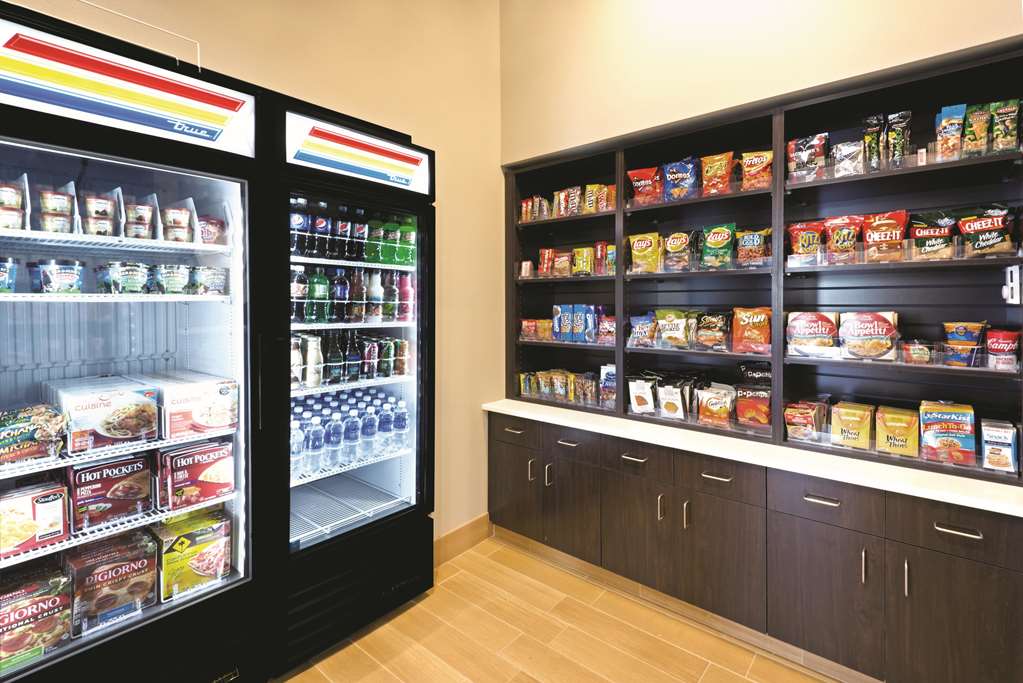 La Quinta Inn & Suites by Wyndham Billings - photo 25