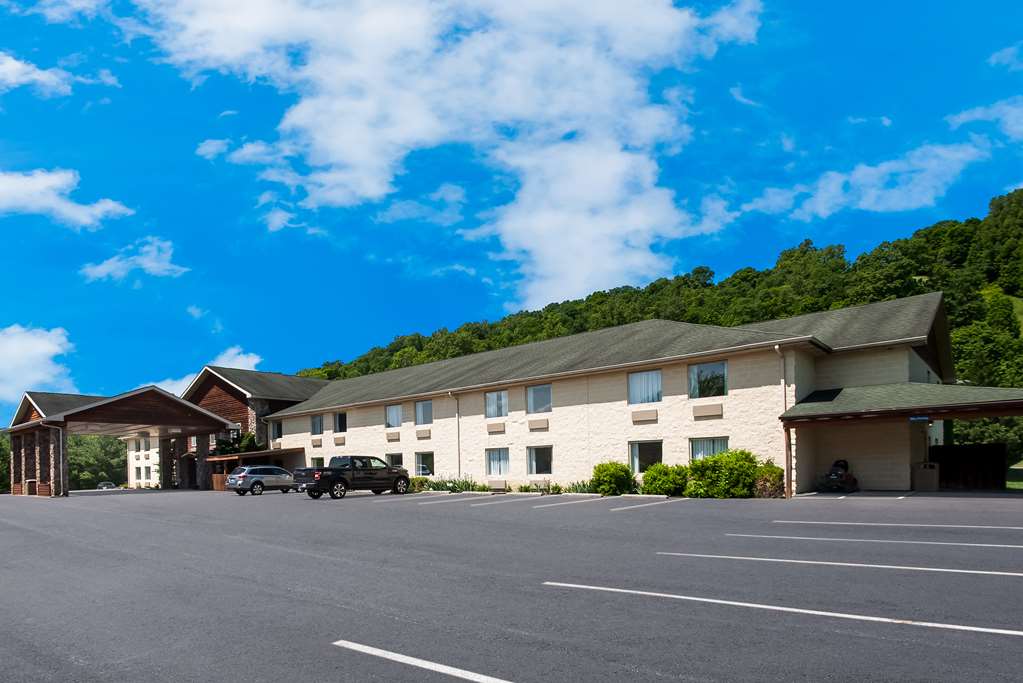 SureStay Plus Hotel by Best Western Berkeley Springs - photo 32