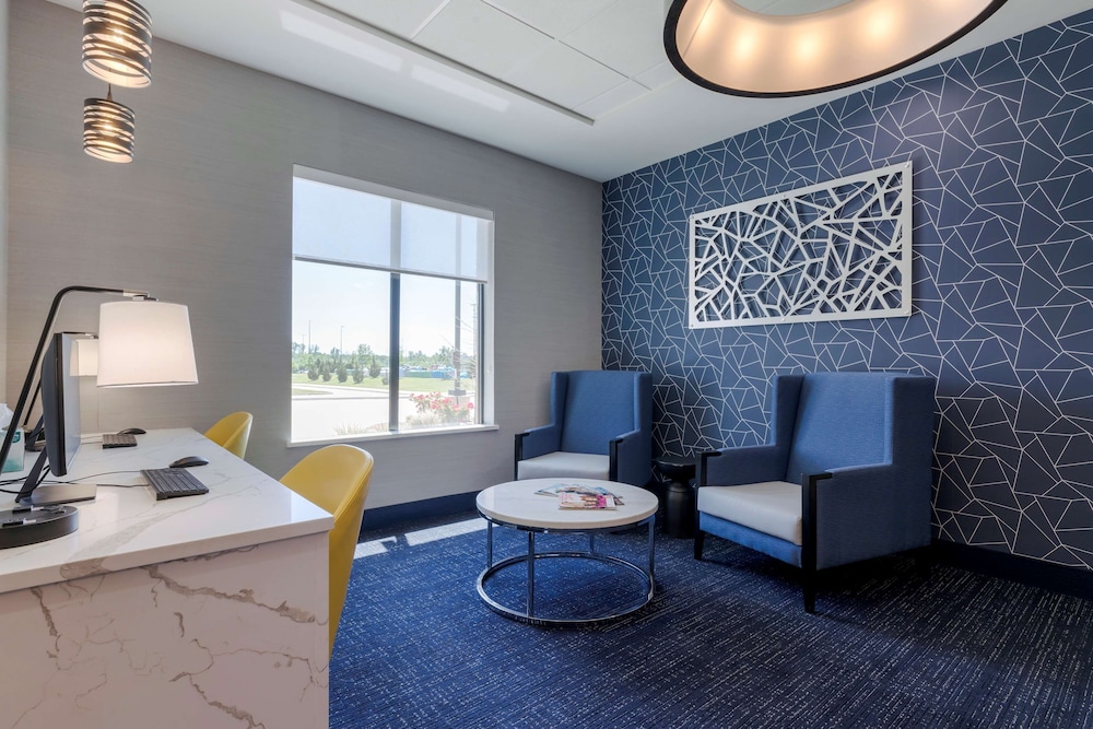 Holiday Inn Express And Suites Choctaw Oklahoma City East by IHG - photo 32