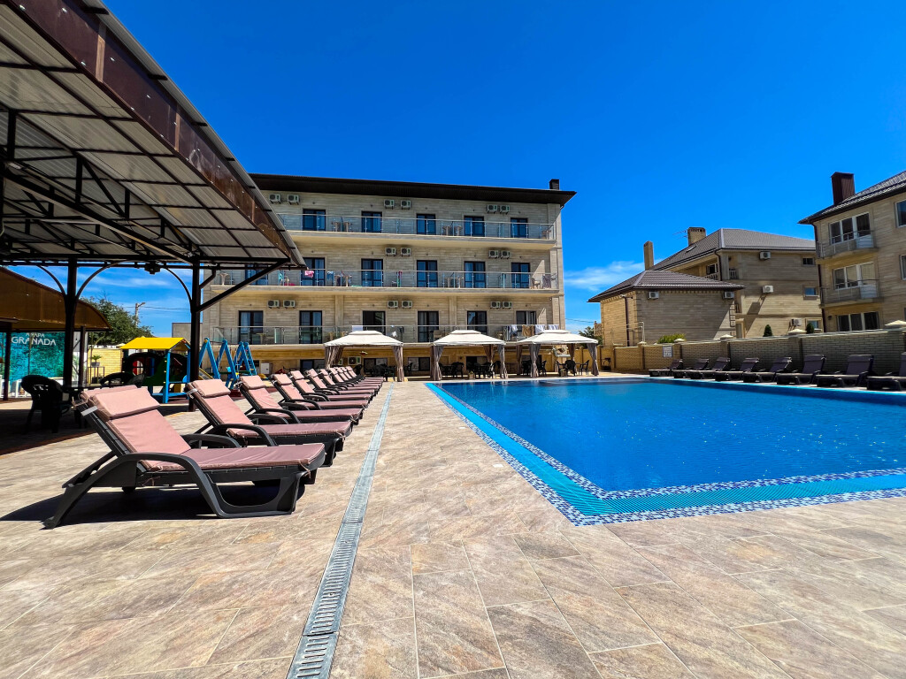 Granada Hotel in Vityazevo, Russia