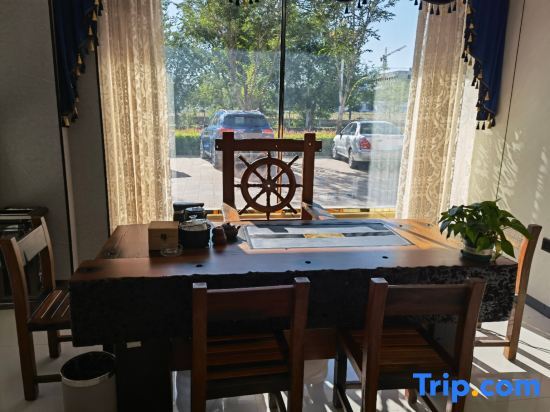 Xinhua Theme Hotel - last minute hotel in Altay