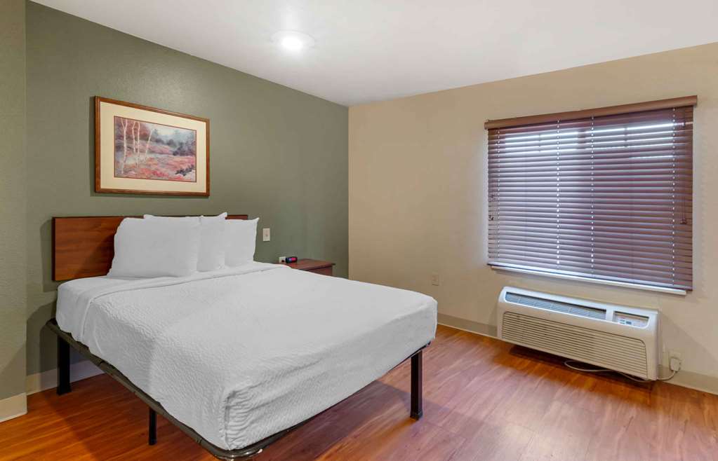 Extended Stay America Select Suites Kansas City South I 49 - photo 14