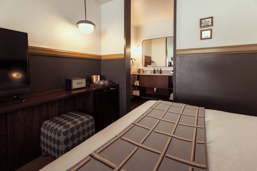 The Ozarker Lodge - photo 36