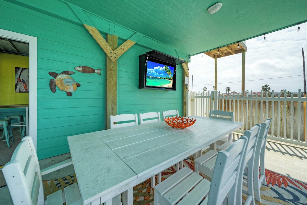 Knot A Care by Avantstay Private Pool Game Room - photo 33