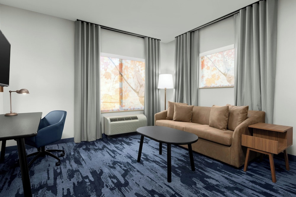 Fairfield Inn & Suites Riverside Corona Norco - photo 18