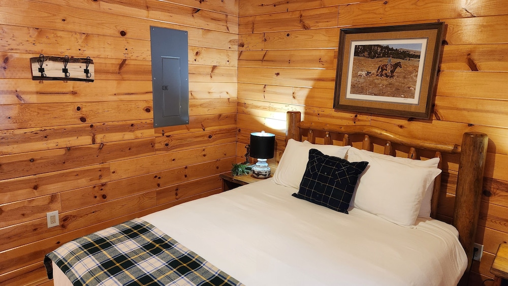 Beargrass Lodging and RV Resort - photo 55