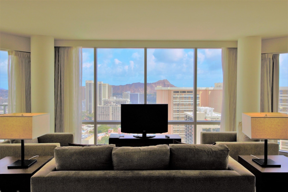 Gaia Hawaii at Trump Waikiki Hotel - photo 95