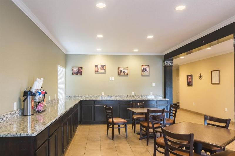 Motel 6 Colorado City TX - photo 42