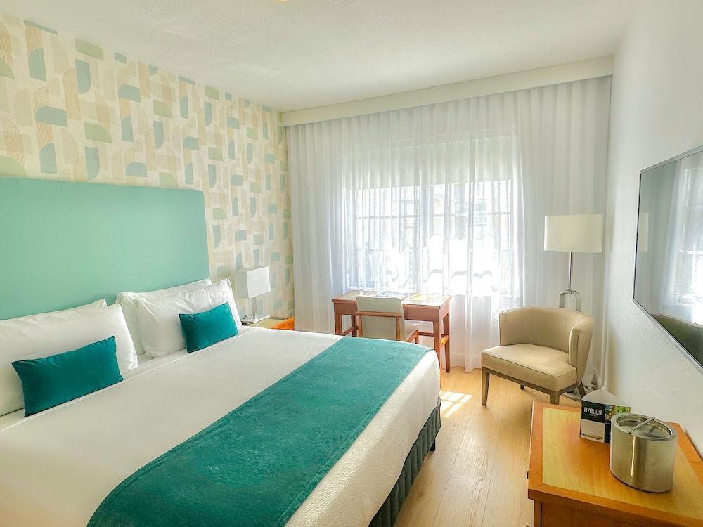 Avalon Hotel - photo 19
