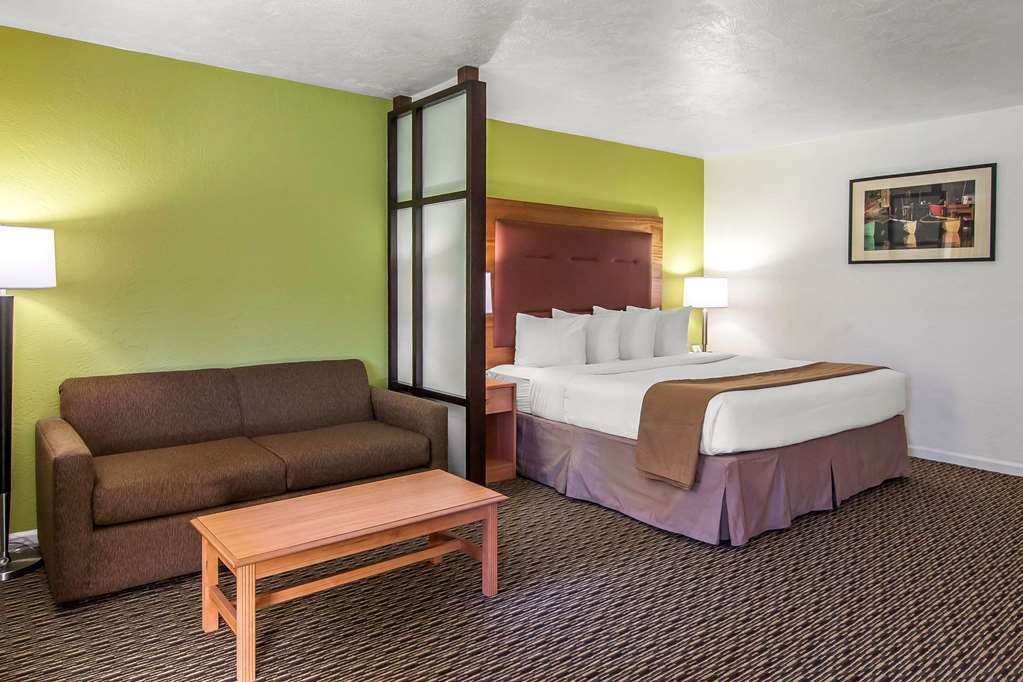 Quality Inn & Suites at Coos Bay - photo 21