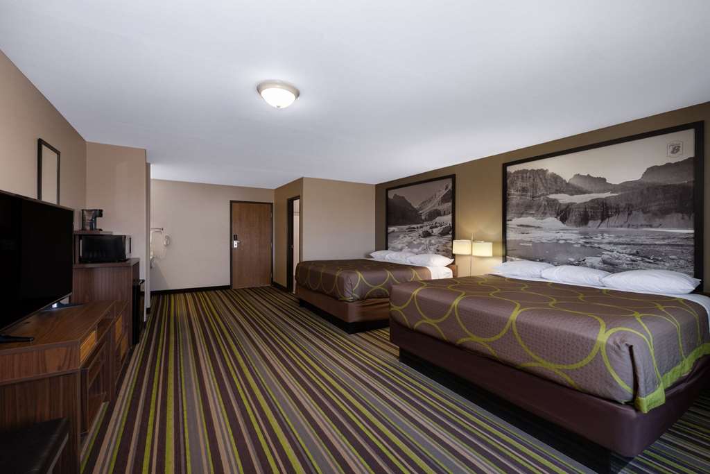 Super 8 by Wyndham Belgrade Bozeman Airport - photo 35