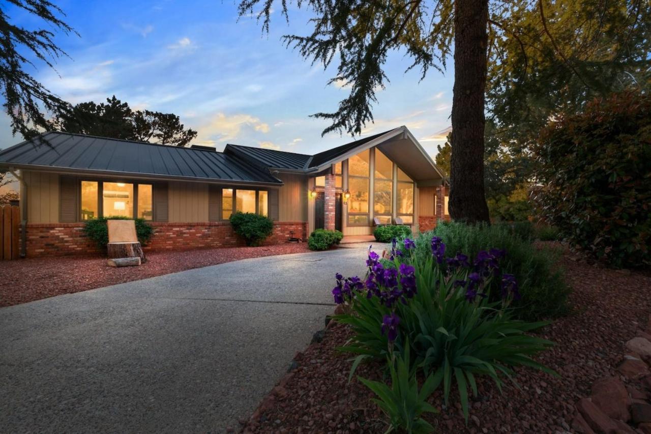 Sedona Chapel Cross Home W Pool SPA & Views — 4-Star Luxury Hotel in Sedona, United States