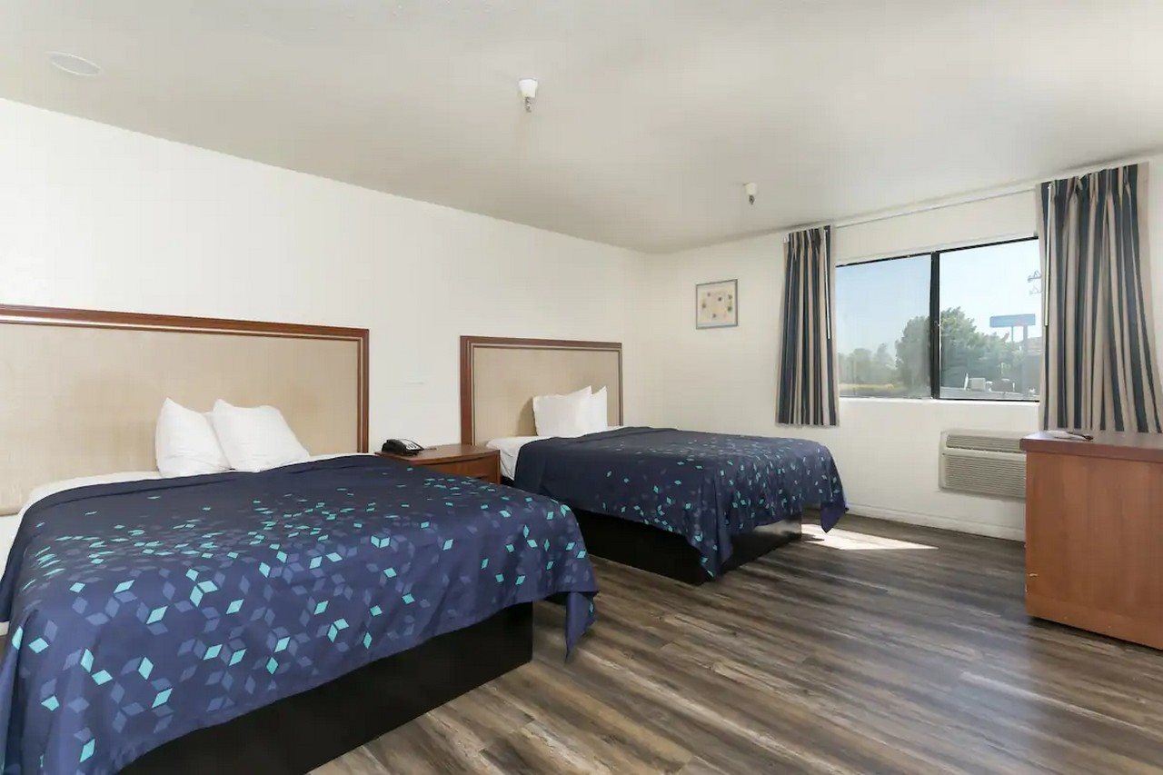 Waterloo Inn Stockton - photo 5