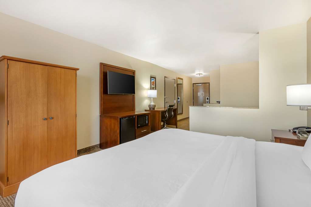 Comfort Inn & Suites Yuma I 8 - photo 25