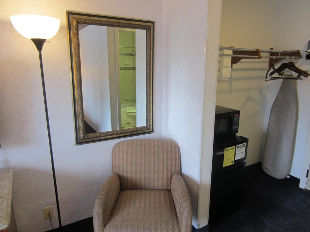 Cherry Orchard Inn - photo 22