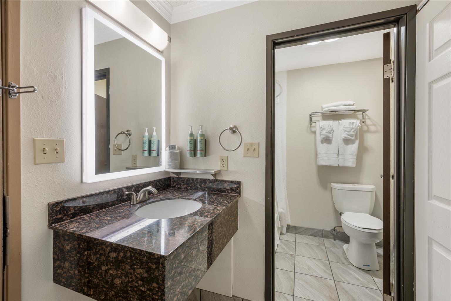 Best Western Airport Albuquerque InnSuites Hotel & Suites - photo 45