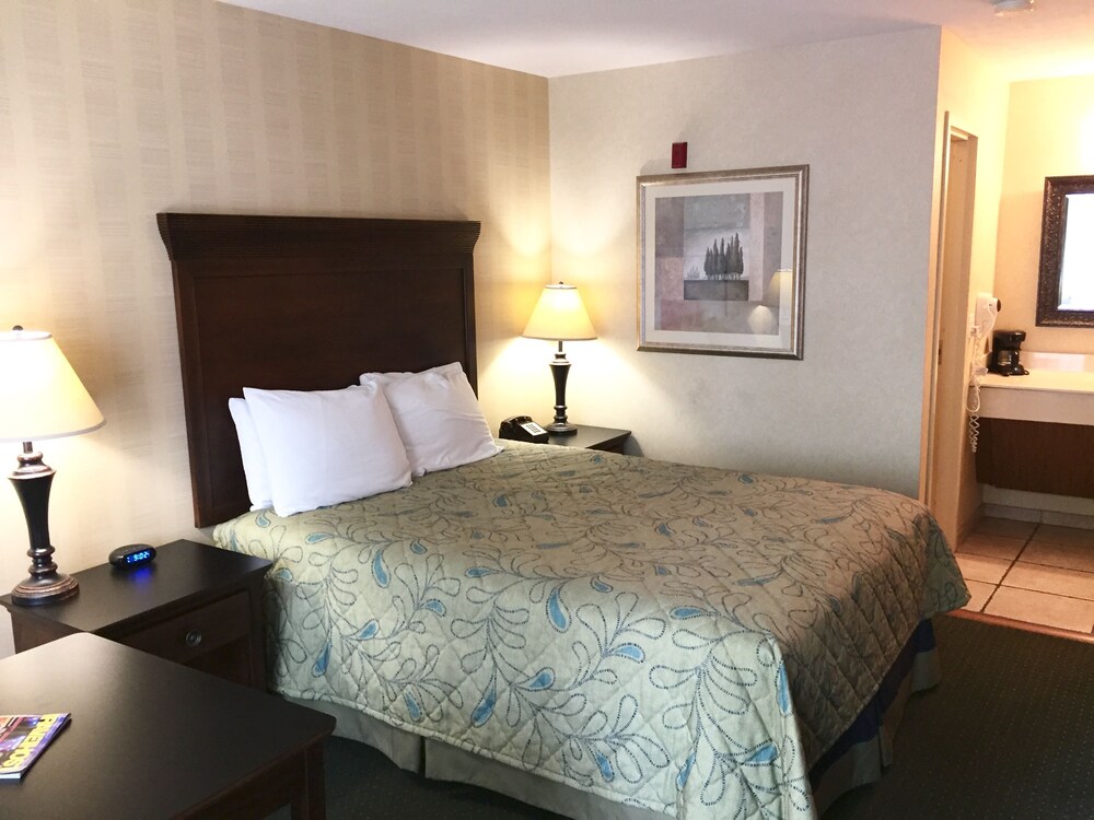Baymont by Wyndham Branson Theatre District - photo 16
