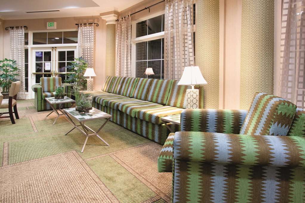 La Quinta Inn & Suites by Wyndham Colorado Springs South AP - photo 15