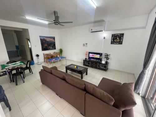 Desa Tebrau 3 IKEA Toppen near PeiKin Long Sing YiJia Restaurant in Johor Bahru, Malaysia