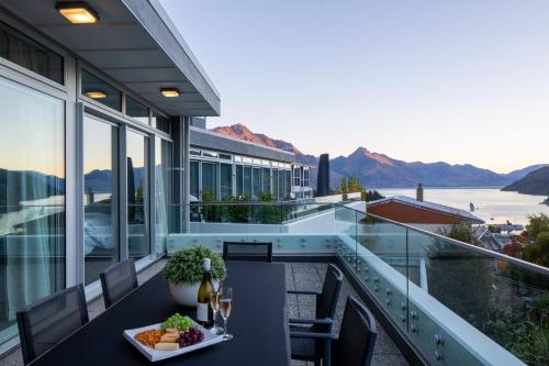 Edgar Rise 500m from Queenstown CBD — 4-Star Luxury Hotel in Queenstown, New Zealand