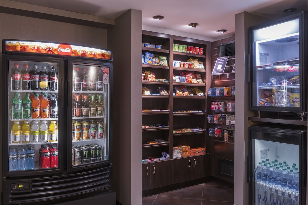 Holiday Inn & Suites Phoenix Airport North by IHG - photo 29