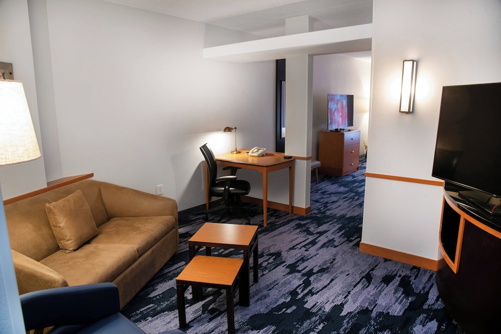Fairfield Inn & Suites by Marriott Lewisburg - photo 7