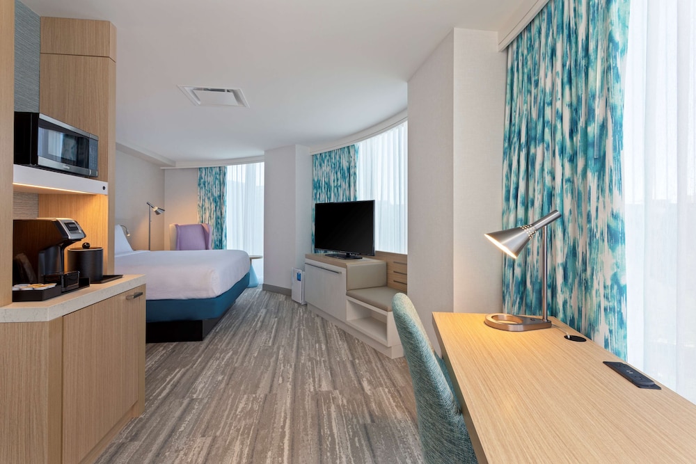 Hilton Garden Inn Boston Brookline MA - photo 17