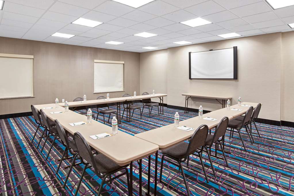 La Quinta Inn & Suites By Wyndham Houston Pasadena North - photo 25