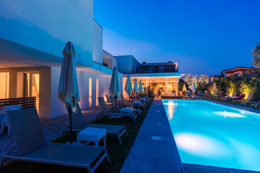 Hotel Maximilian — hotel in Bardolino