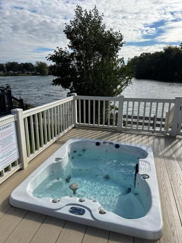 Tattershall Lakes Mini Breaks Fishing Lake Two in Lincoln, United Kingdom