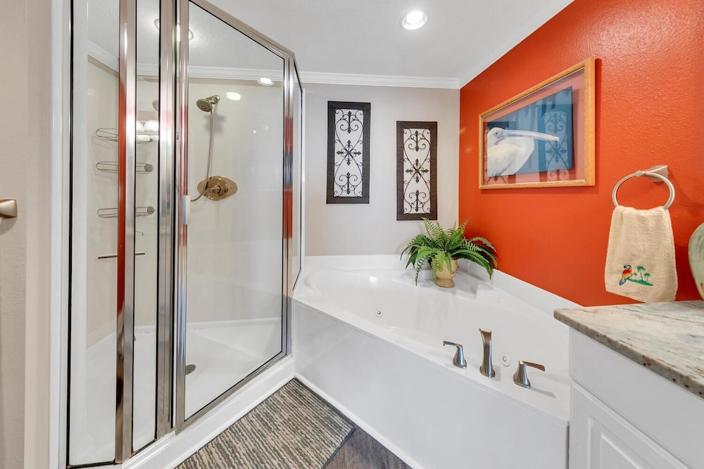 Majestic Beach Towers 2 404 - photo 36