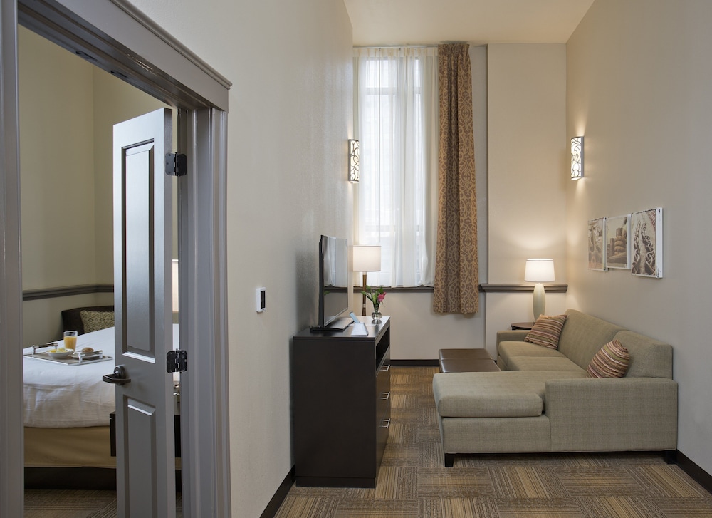 Staybridge Suites Baltimore Inner Harbor by IHG - photo 36