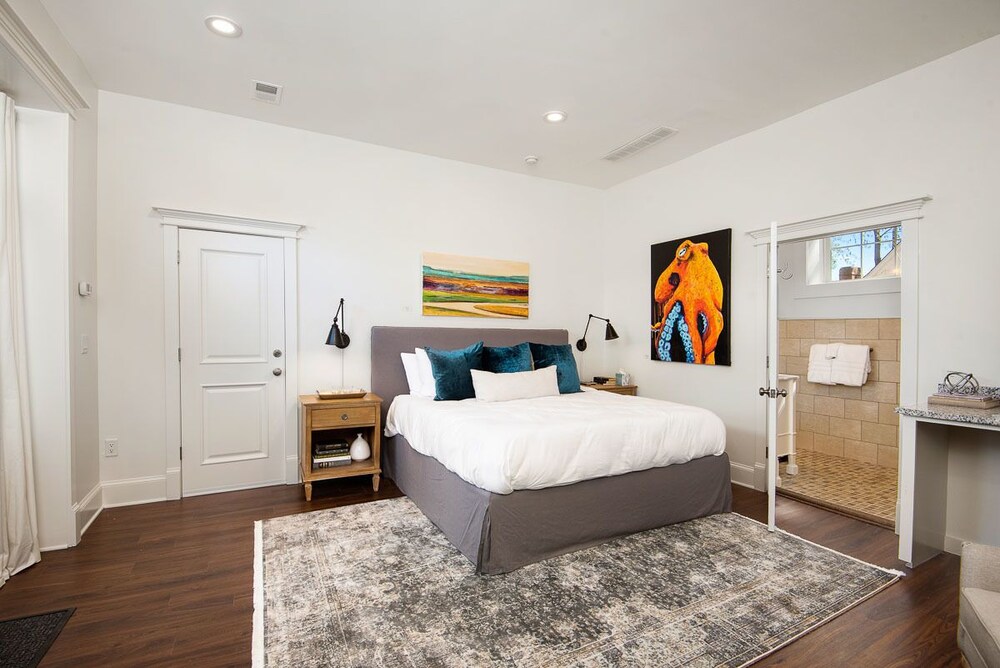 Oak Street Mansion - photo 17