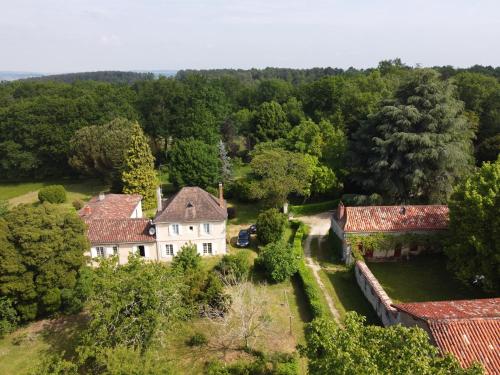 Les Orchidées - carbon neutral hotel in Unknown City