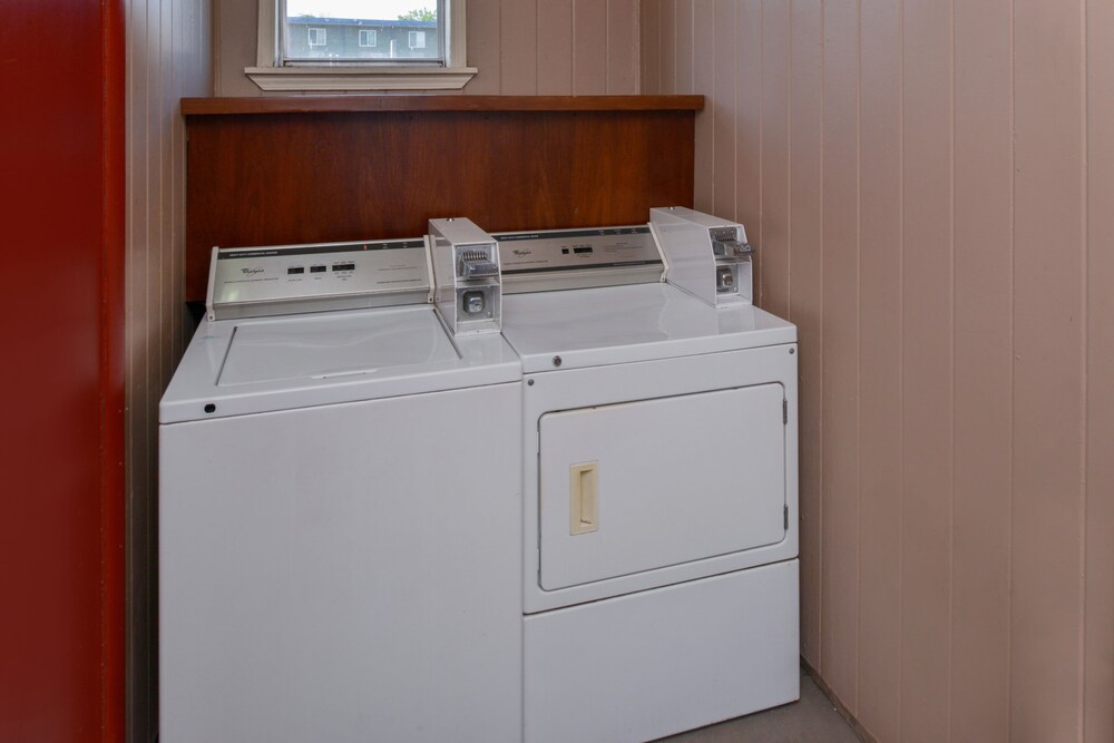 Super 8 by Wyndham Little Rock North Airport - photo 19