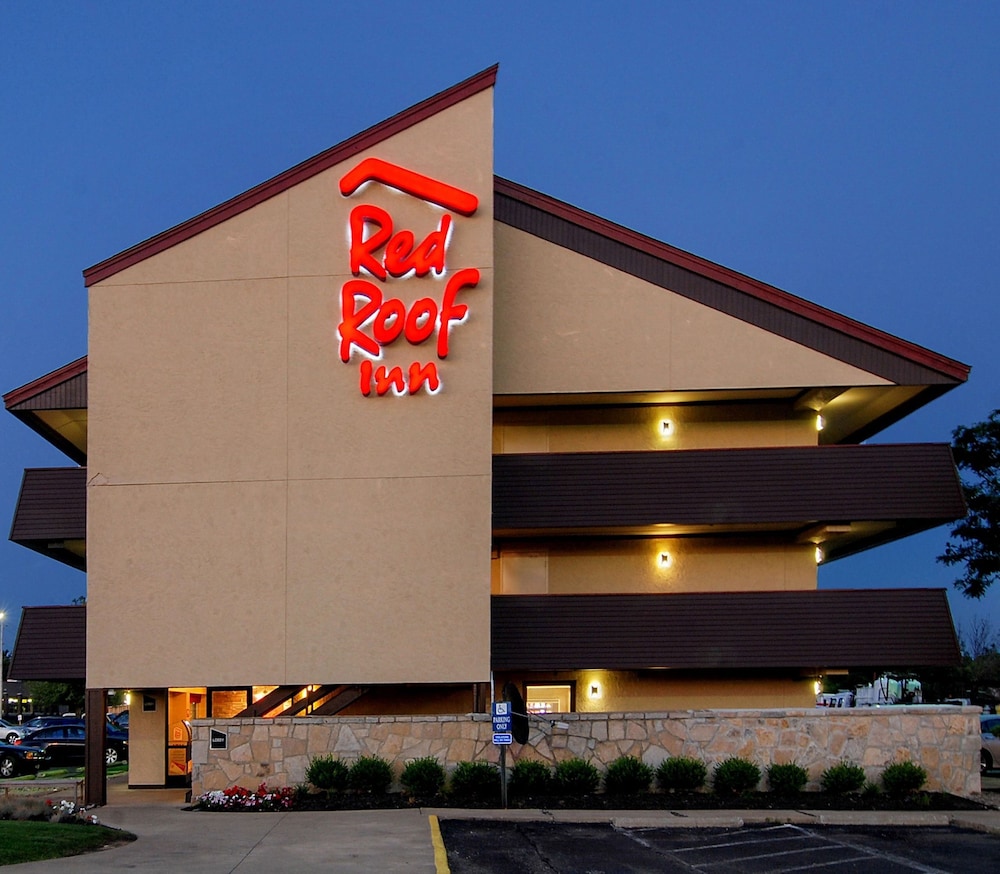 Red Roof Inn Toledo University - photo 24
