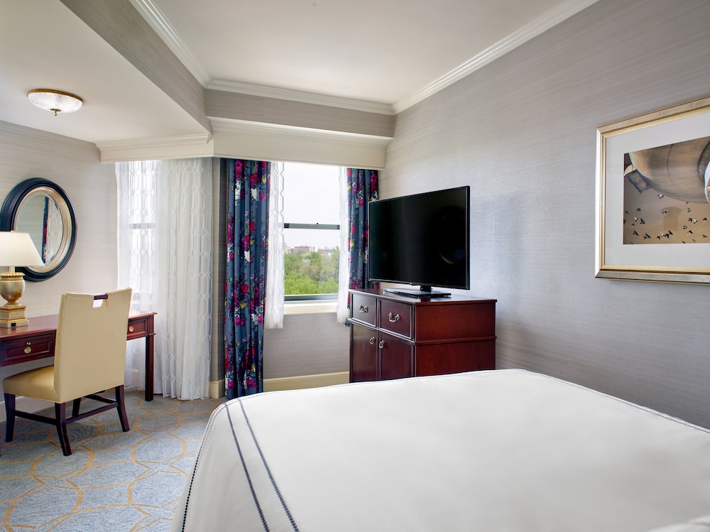 Omni Shoreham Hotel - photo 18