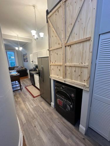 Charming Spacious Apartment Downtown Albany