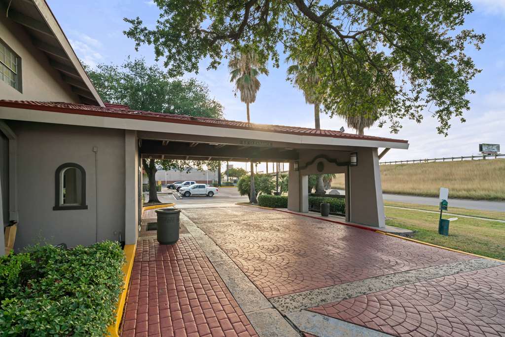 La Quinta Inn by Wyndham Corpus Christi North - photo 18