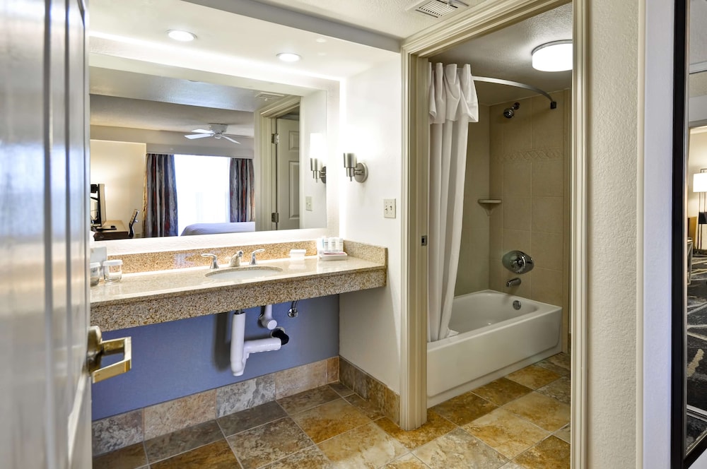 Homewood Suites by Hilton Phoenix Biltmore - photo 51